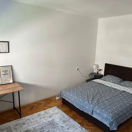 Cornerapartmentbl Lejlighed