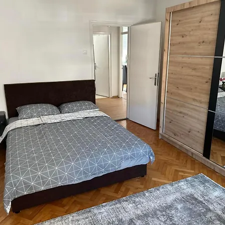 Cornerapartmentbl Lejlighed *